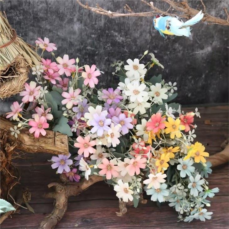 fake daisy flower